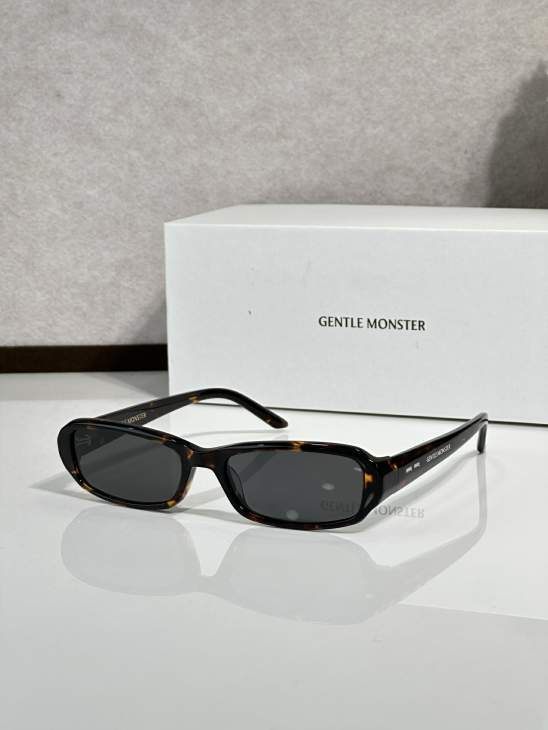 Picture of Gentle Monster Sunglasses _SKUfw77797160fw